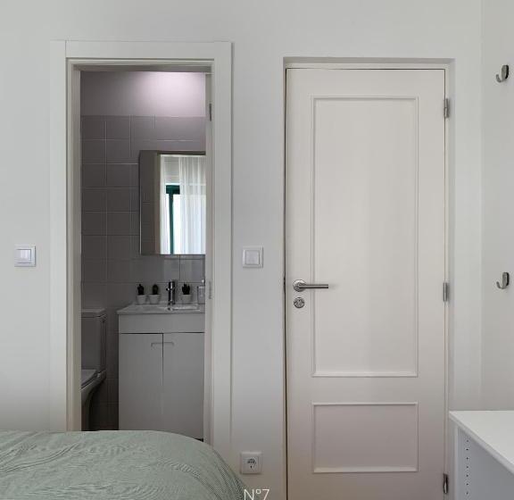 اتاق استاندارد, Nº7 Sacadura Cabral