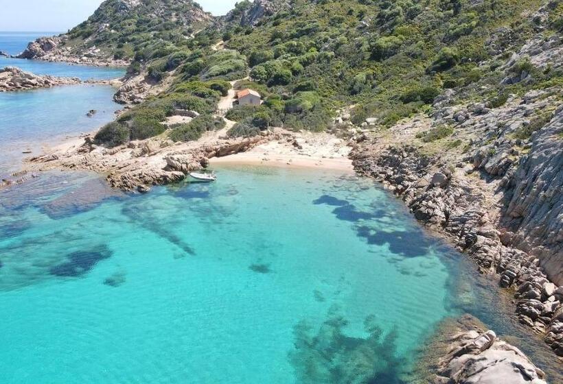 침실 2개 아파트, Apartments In Residence With Swimming Pool In Cala Girgolu