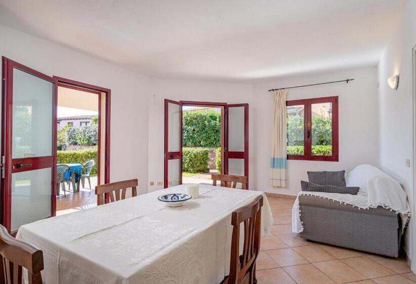 Апартаменты 2 Спальни, Apartments In Residence With Swimming Pool In Cala Girgolu