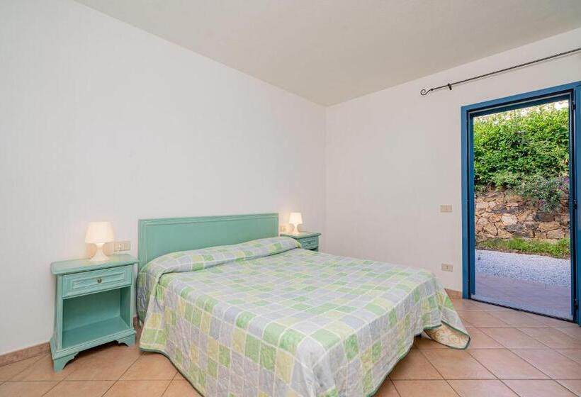 침실 2개 아파트, Apartments In Residence With Swimming Pool In Cala Girgolu