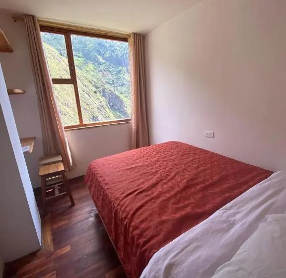 デラックスルーム, Backpackers Balcones River Lodge