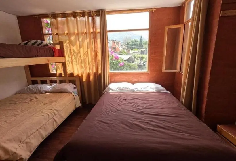 マウンテンビューファミリールーム, Backpackers Balcones River Lodge