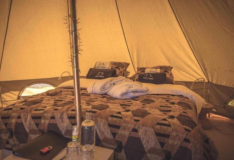 Standard Tent, Boris & Barney