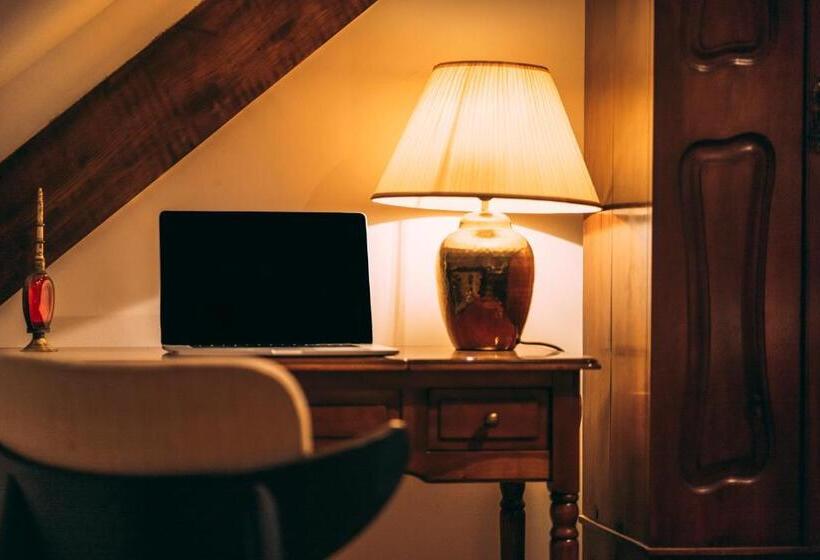 スタンダードトリプルルーム, Les Ruisseaux