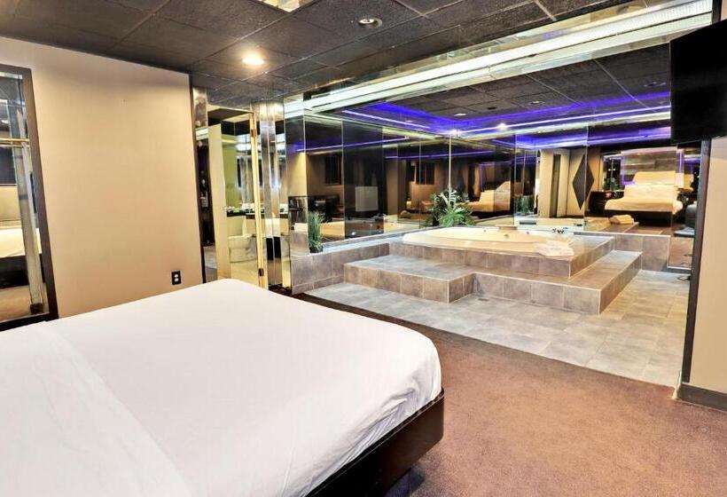 جناح مزود بجاكوزى, Hollywood Motel