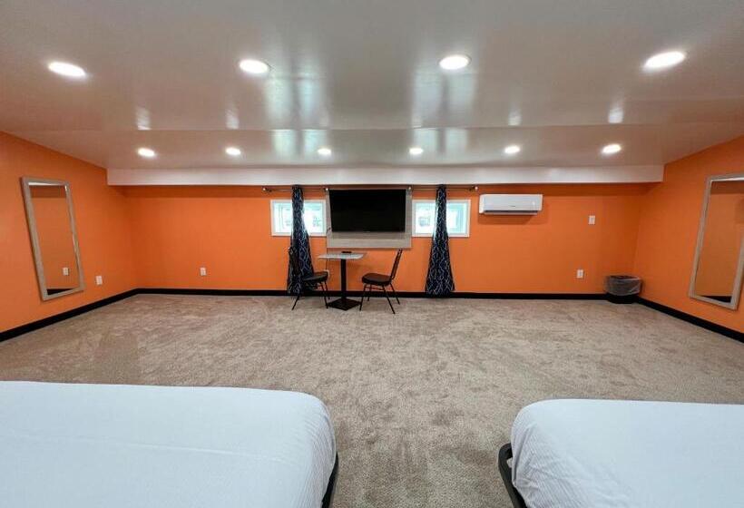 شقة دور أخير غرفة نوم واحدة, Hollywood Motel