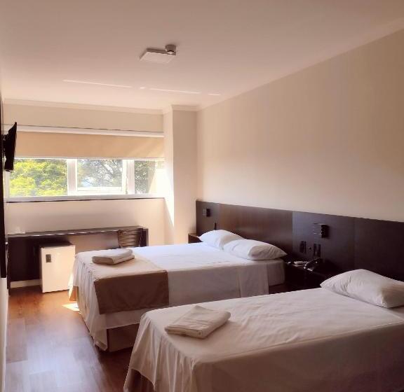 غرفة قياسية, Itália