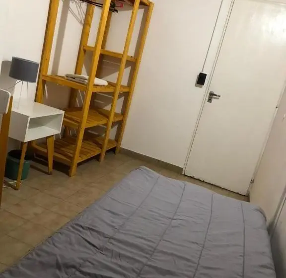 シングルベーシックルーム, El Faro Hostel