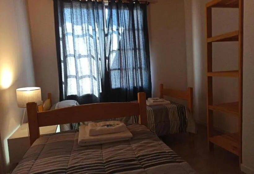 バス共有のスタンダードルーム, El Faro Hostel