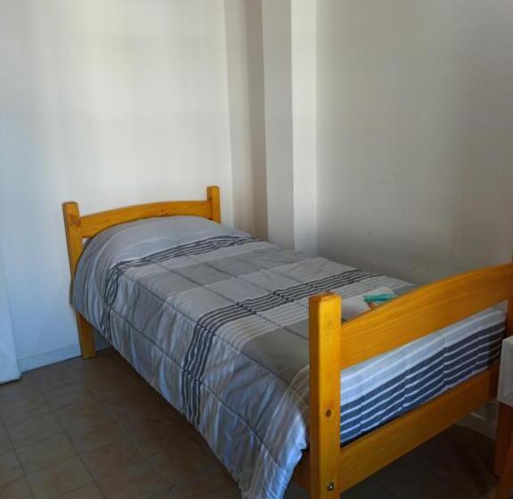 Quarto Estandar Banheiro Compartilhado, El Faro Hostel
