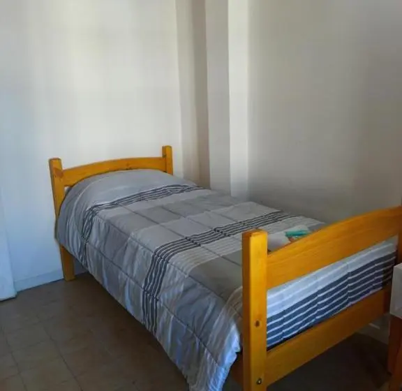 バス共有のスタンダードルーム, El Faro Hostel