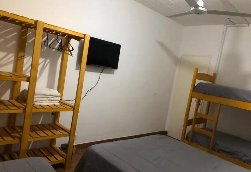 浴室共有ファミリールーム, El Faro Hostel