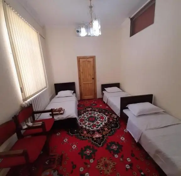 Quarto Triplo Standart, Royal Khiva