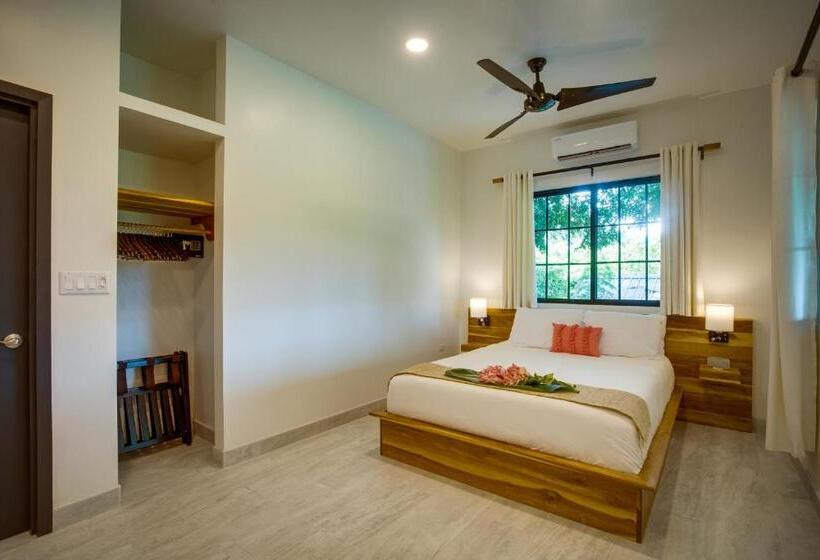 Президентский Люкс, The Sea Glass Inn