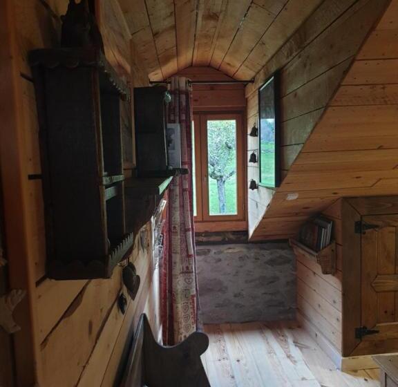 이코노미 룸, Chambre Et Table D Hôtes La Grande Ourse