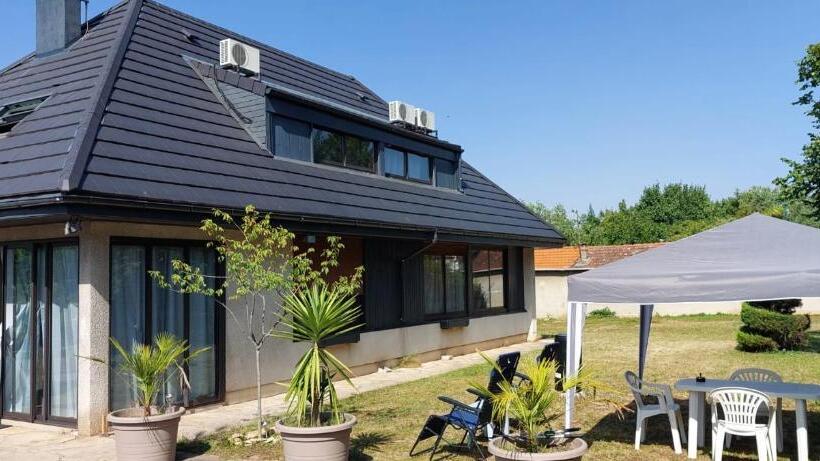 ガーデンビュースタンダードルーム, L Escale Du Monde