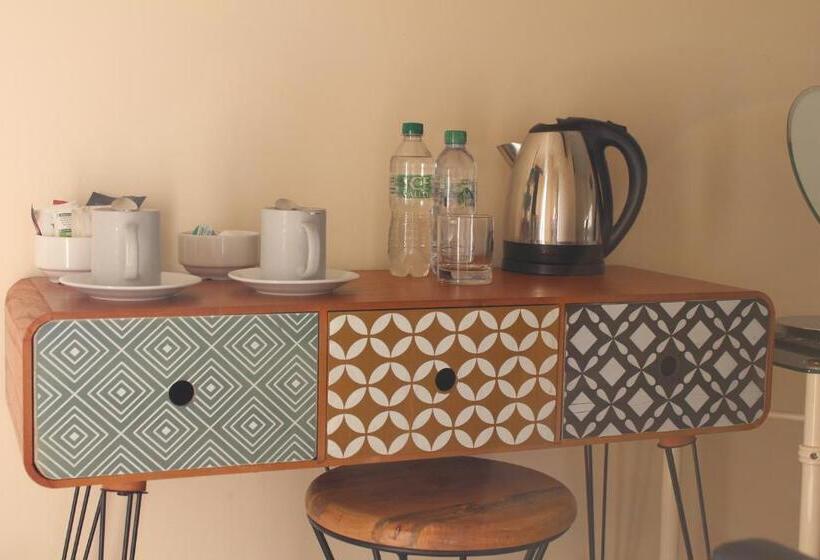 Quarto Estandar, The Bulls Head