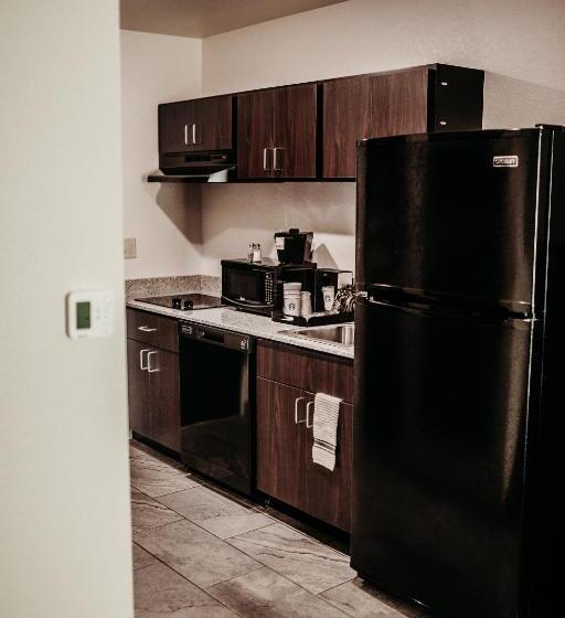 스위트 킹사이즈 침대, Cobblestone Hotel & Suites International Falls