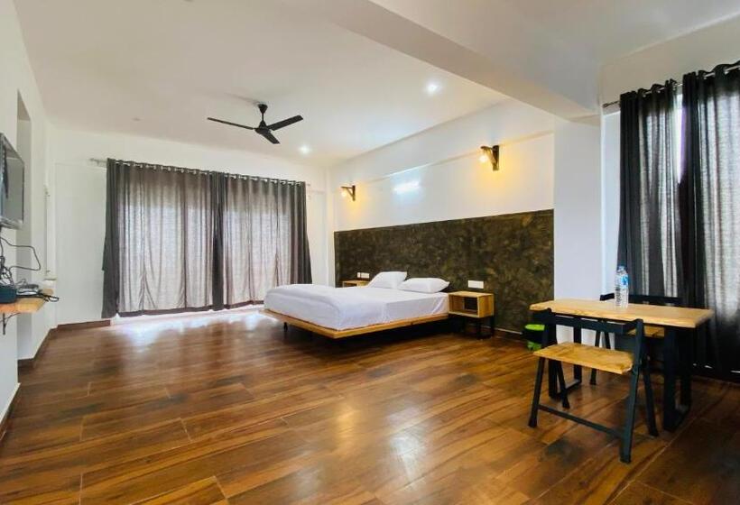 חדר דלוקס עם מרפסת, Hill Monk  Whispering Mist