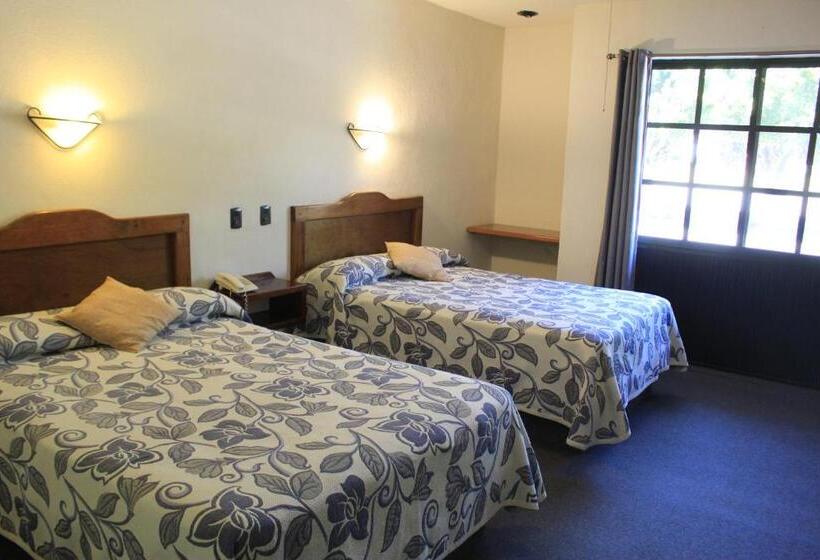 スタンダードルーム, Meson Del Puente