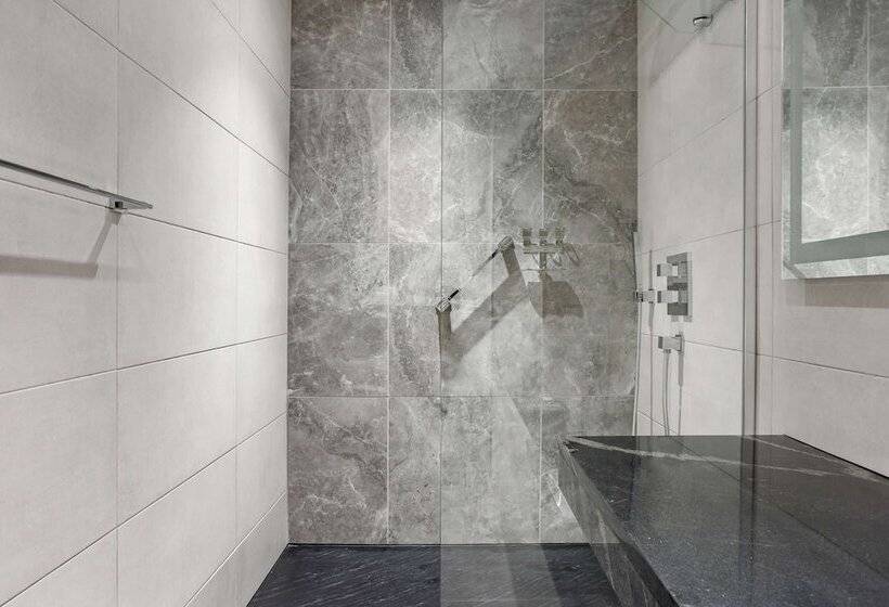 سوییت جونیور, Radisson Blu Hotel Antananarivo Waterfront