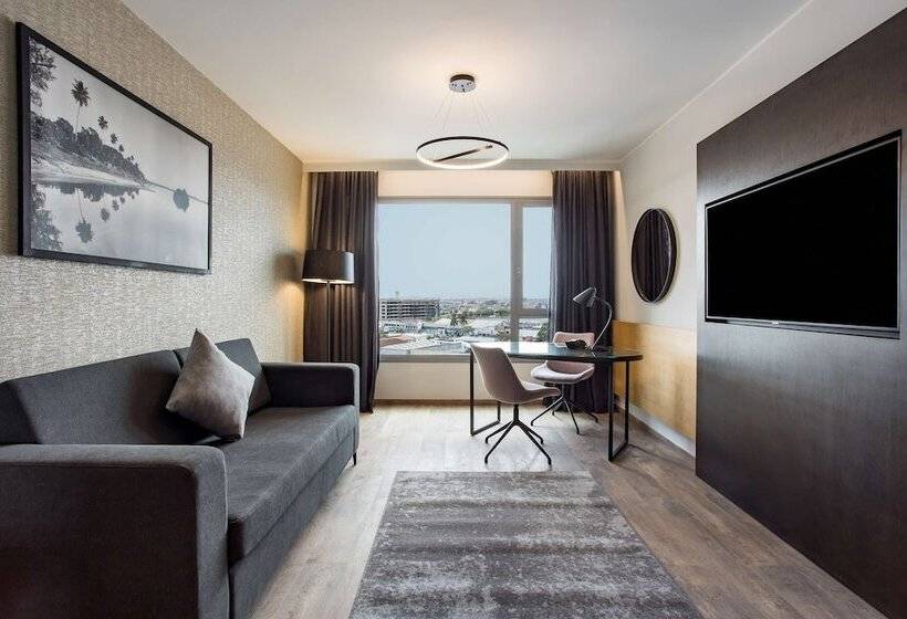 سوییت, Radisson Blu Hotel Antananarivo Waterfront