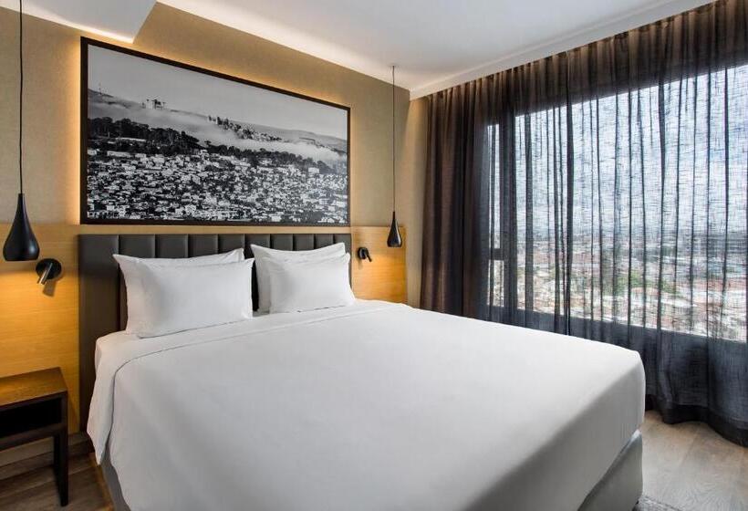 سوییت جونیور, Radisson Blu Hotel Antananarivo Waterfront