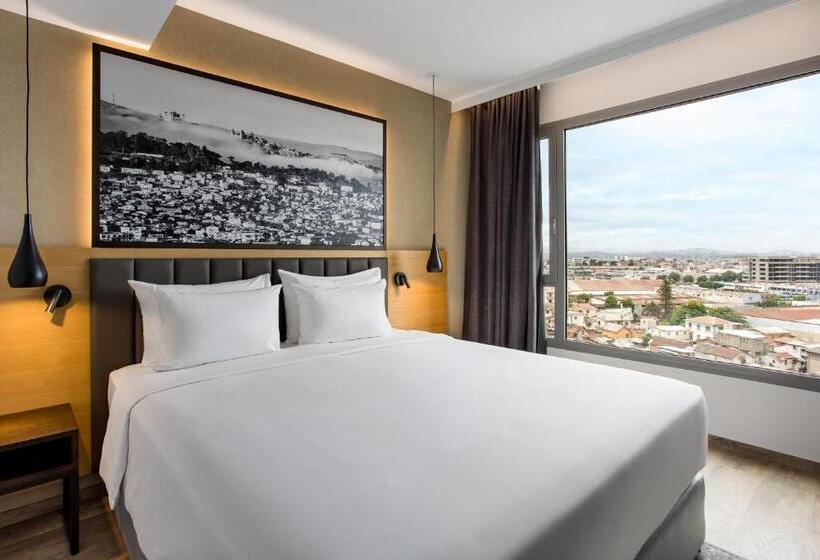 سوییت جونیور, Radisson Blu Hotel Antananarivo Waterfront