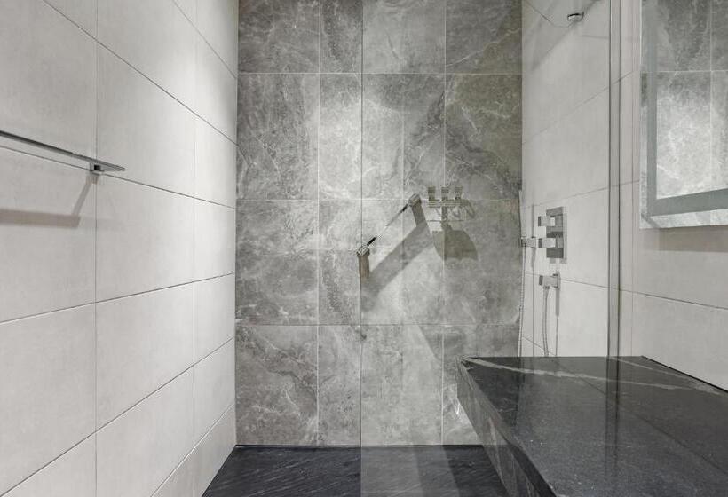 سوییت جونیور, Radisson Blu Hotel Antananarivo Waterfront