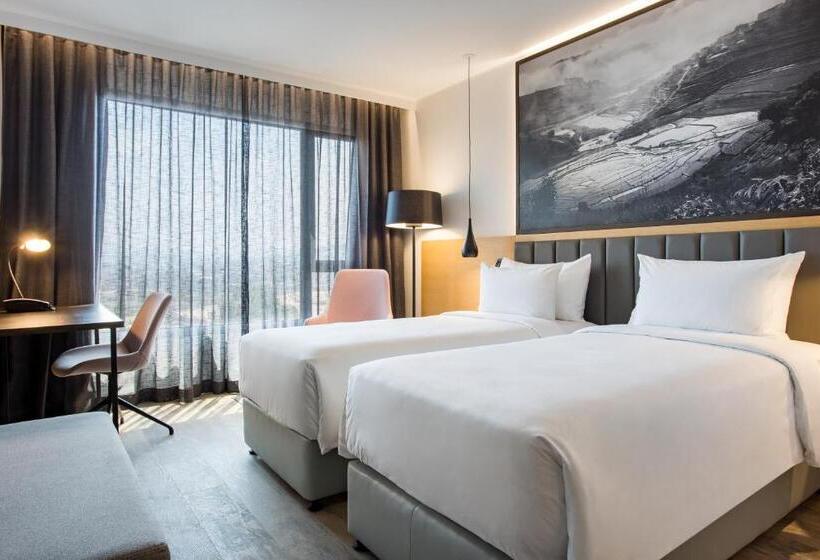 اتاق استاندارد با چشمانداز, Radisson Blu Hotel Antananarivo Waterfront