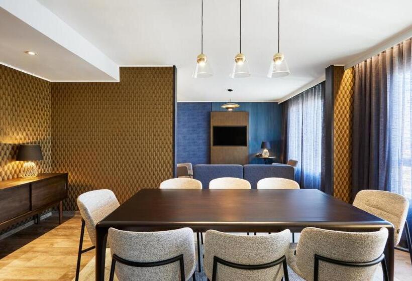 سوئیت پرزیدنت, Radisson Blu Hotel Antananarivo Waterfront