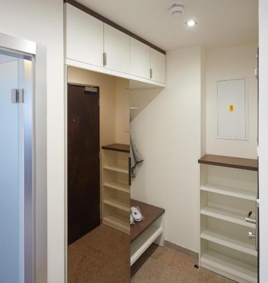 إستوديو قياسى سرير كينج, Residence Mariánská