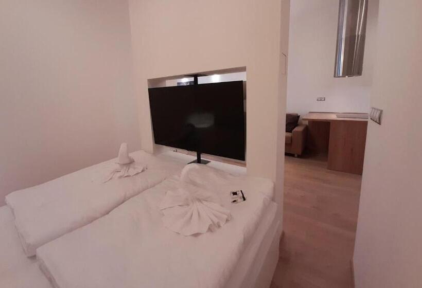 إستوديو قياسى, Residence Mariánská