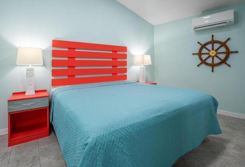 إستوديو قياسى, Salt Air Inn & Suites