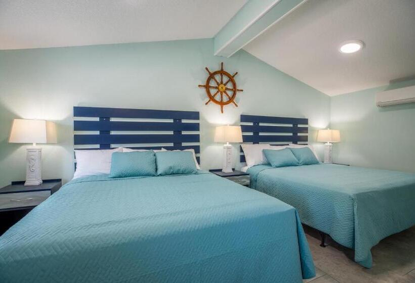 جناح سوبيريور, Salt Air Inn & Suites