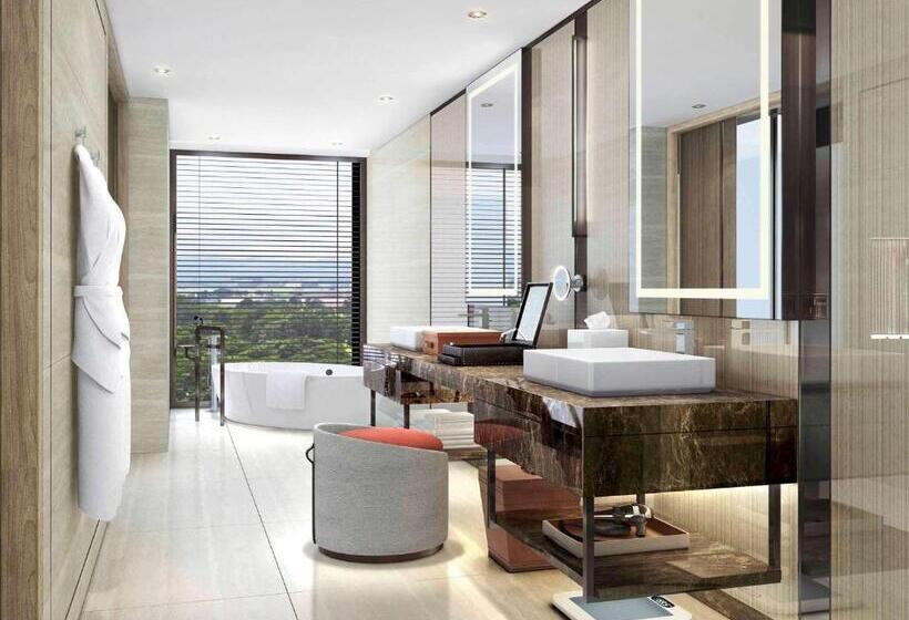 جناح, Swissôtel Clark Philippines