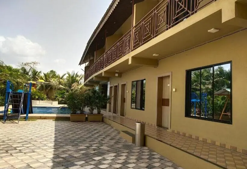 スーペリアールーム, Paramount Riverfront Resort & Spa, Karjat