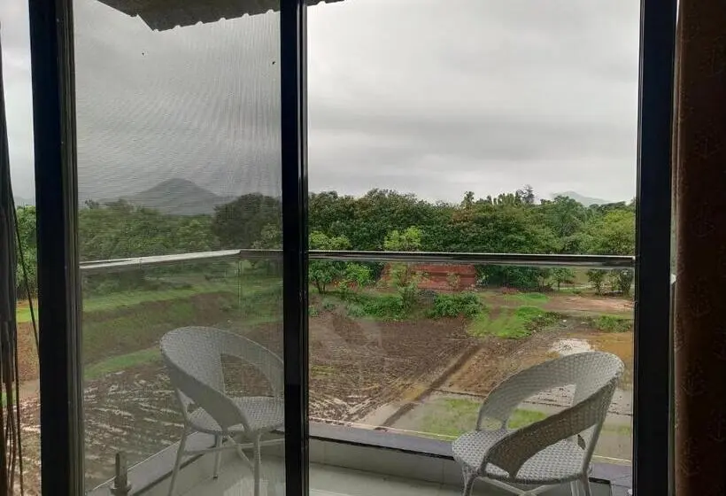スタンダードルーム, Paramount Riverfront Resort & Spa, Karjat