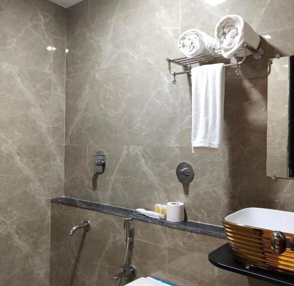 Номер Стандарт Вид на Бассейн, Paramount Riverfront Resort & Spa, Karjat