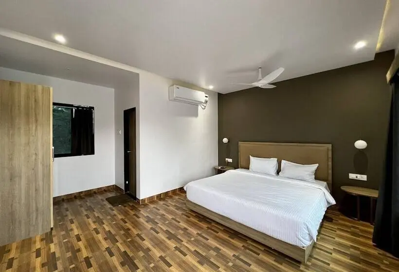 スーペリアールーム, Paramount Riverfront Resort & Spa, Karjat