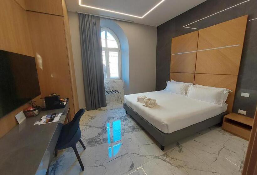 اتاق استاندارد سه نفره, Foresteria La Vista