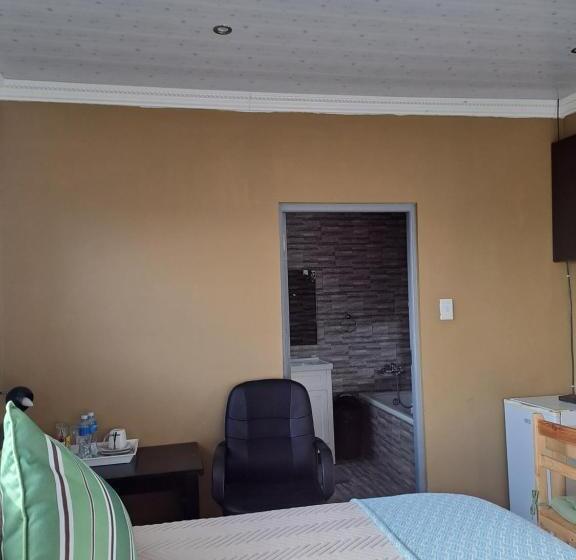 Номер Deluxe с Балконом, Fountain Beach House Ikhaya