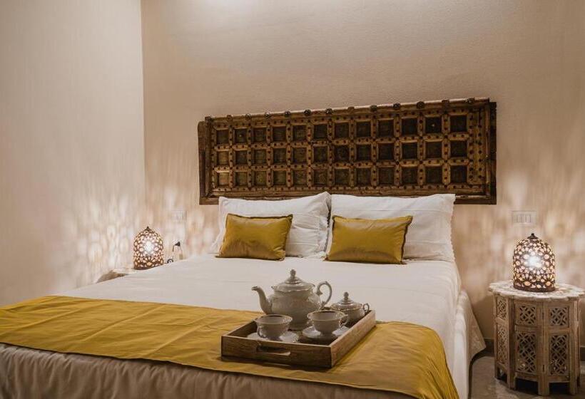 带按摩浴盆的套房, Moon S Tower Suite&rooms