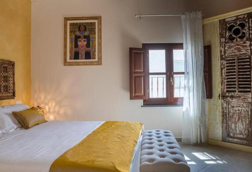 带按摩浴盆的套房, Moon S Tower Suite&rooms