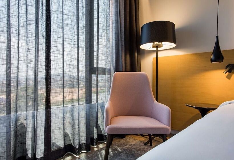 اتاق استاندارد با چشمانداز, Radisson Blu Hotel Antananarivo Waterfront