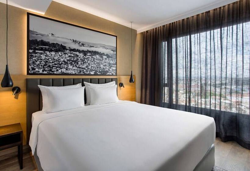 سوییت جونیور, Radisson Blu Hotel Antananarivo Waterfront