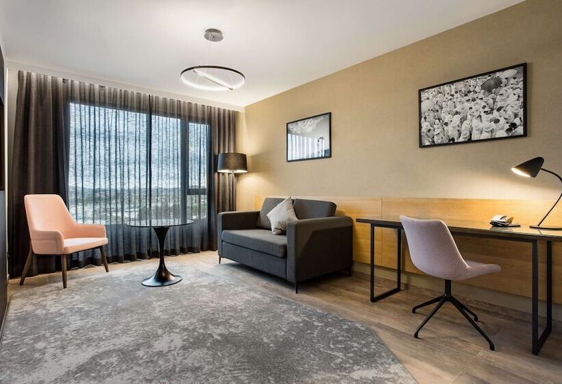 سوییت جونیور, Radisson Blu Hotel Antananarivo Waterfront