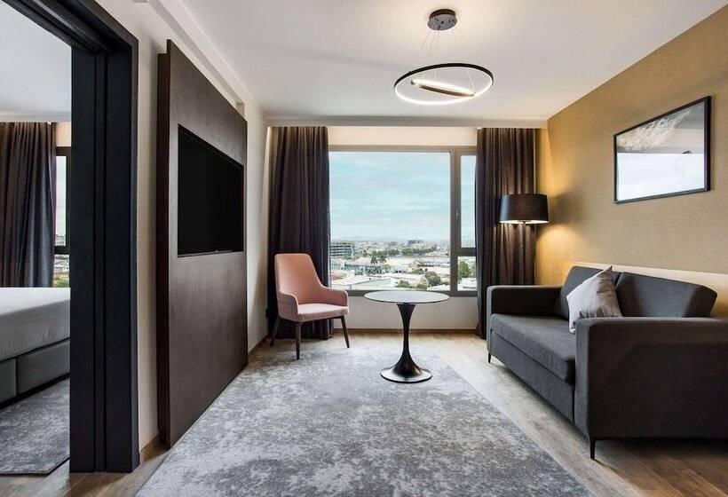 سوییت جونیور, Radisson Blu Hotel Antananarivo Waterfront