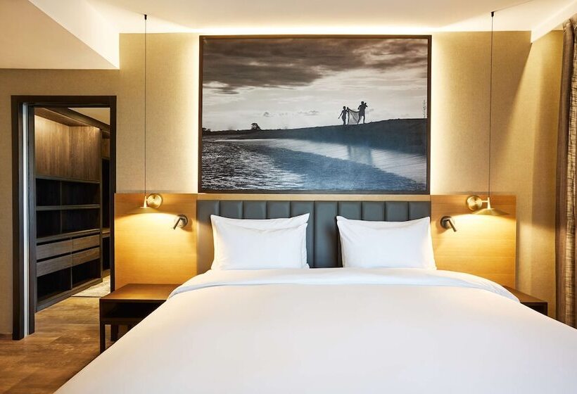 سوییت, Radisson Blu Hotel Antananarivo Waterfront