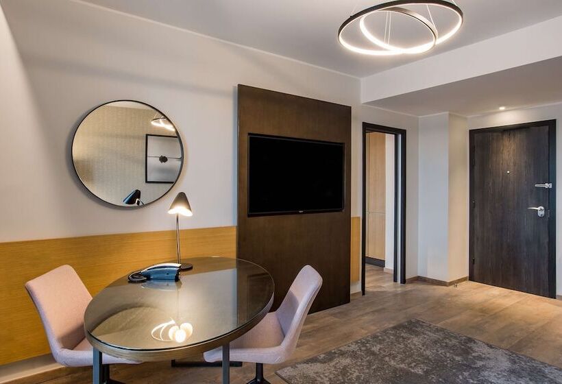 سوئیت پرزیدنت, Radisson Blu Hotel Antananarivo Waterfront